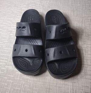 Crocs Women's Via Platform Sandal Black Size 9 NWOB